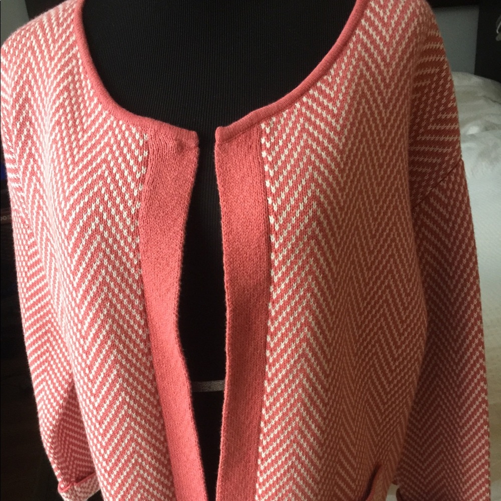 Beautiful Sweater Made in London Size 12